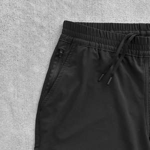 OEM personalizado hombres gimnasio Fitness Cargo pantalones cortos Digital impreso bordado cremallera cierre cordones patrón sólido antiarrugas al por mayor - Product Image 6