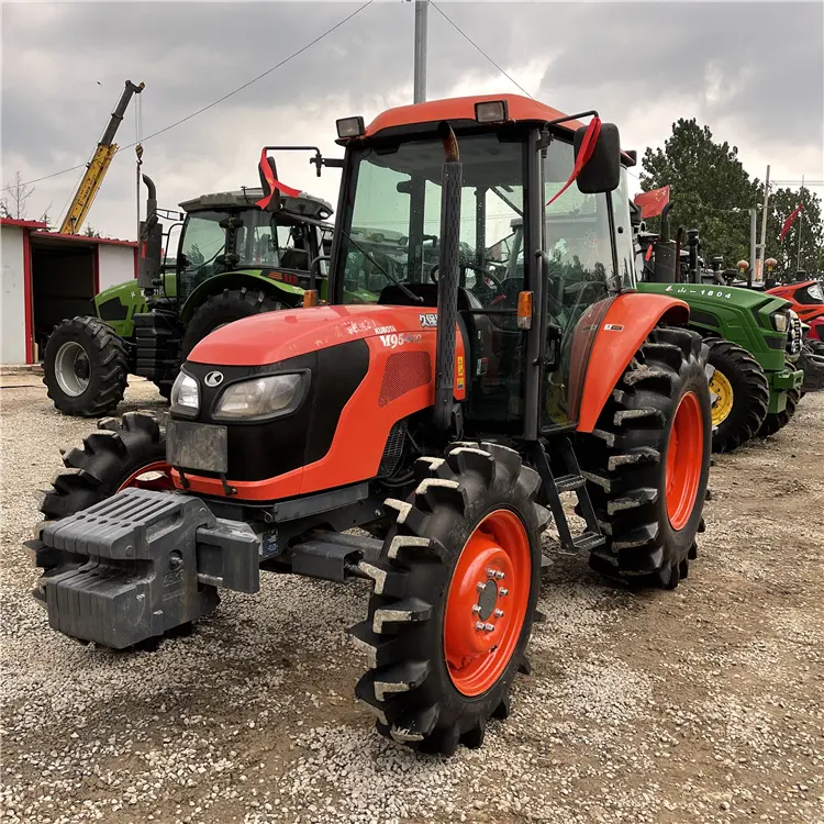 Kubota L4508 roda traktor kecil, peralatan pertanian