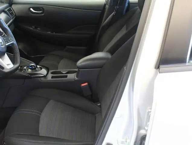 Used  2022 Nissan Leaf SV 40 kWh