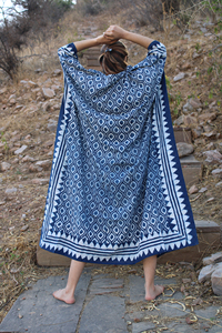 Caftán ecológico de algodón 100%, estampado elegante, elegante, con borde azul, estampado a mano, cómodo caftán informal de longitud media - Product Image 2