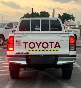 Para Toyota Hilux GL 2.7L V4 GCC-4x4 AWD Pickup, Pintura Original, Transmisión Automática, Neumáticos R20, Interior de Cuero Oscuro, Turbo - Product Image 5