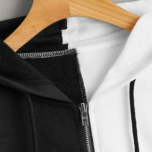 2025 vêtements de sport avec logo personnalisé 100% coton sweats à capuche unis haut court pour femmes hiver demi-fermeture éclair sweat avec technique imprimée - Product Image 4