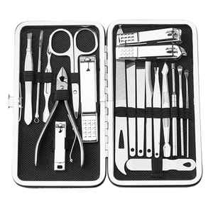 Vente en gros d'usine, ensemble de coupe-ongles de luxe portable en or rose de 18 pièces, outils de beauté en acier inoxydable pour bébé - Product Image 5