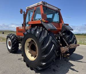 Tracteur agricole Fiat Agri 160-90 d'occasion, 4 roues motrices, cabine fermée, tracteur utilitaire agricole - Product Image 2