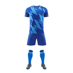 Chemises en jersey bleu et jaune personnalisées de haute qualité pour enfants Sublimation Logo Design Vêtements de football d'équipe de qualité - Product Image 1