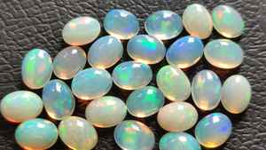 Cabochon d'opales blanches coupe ovale 6x8mm opale éthiopienne pierres précieuses en vrac pour bijoux dos plat multi feu Welo opales lot en gros - Product Image 4