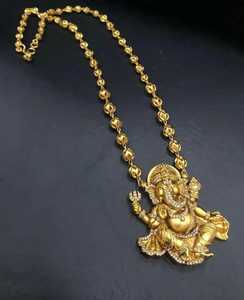 Pendentif Seigneur Divin Ganesh Ji pour hommes et femmes Collier de bijoux religieux indiens traditionnels pour un usage quotidien, festivals - Product Image 2