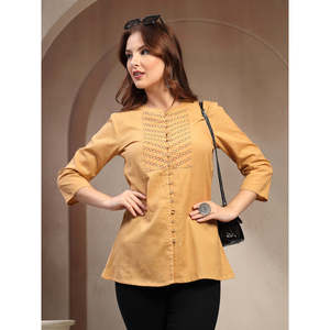 Blusa de Lino Beige para Mujer con Bordado Geométrico en el Pecho, Cuello Mao, Corte Regular - Product Image 6