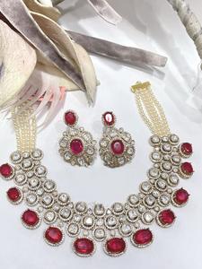 Superbe collier en laiton plaqué or Moissanite et ensemble de boucles d'oreilles pour femmes et filles occasion de mariage - Product Image 3