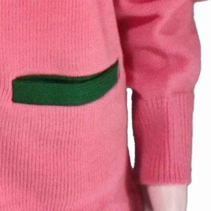 Pull cardigan universitaire tricoté en coton acrylique avec col en V à rayures roses et vertes personnalisé OEM ODM pour hommes et femmes - Product Image 5