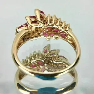 แหวนขอแต่งงานโมอิสช่วยตัดเพชรที่คล่องแคล่วสง่างาม - Product Image 3