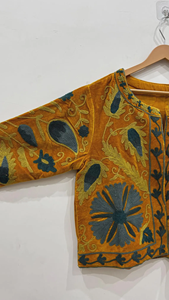 Vintage Velvet Suzani <b>Short</b> <b>Jacket</b> Indian Embroidery Floral Gypsy <b>Jacket</b> Quilted Boho <b>Jacket</b> - Product Image 5