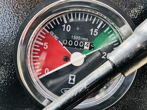 Tractor Massey Ferguson Usado en Buen Estado, Modelos MF 385 4X4, MF 399 4X4, MF 290 2WD, Bomba de Engranajes, Caja de Cambios, Exportación - Product Image 5