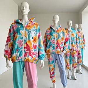 Chándales sólidos personalizados de alta calidad para hombre, ropa deportiva suave elástica de nailon, chaqueta con cremalleras completas y pantalones ajustados para hombre - Product Image 5