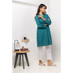 เสื้อเชิ้ตผู้หญิงลำลองสีเขียวทะเล แต่งลายด็อบบี้ ระบายอากาศได้ดี พร้อมดีไซน์เอวธรรมชาติ - Product Image 1