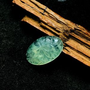 Excellentes pierres précieuses sculptées en Prehnite naturelle 40 carats pierres précieuses sculptées aspect et forme étonnants naturels vendeur le mieux noté-7*21*31mm - Product Image 2