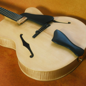 Guitare électrique <span class=keywords><strong>jazz</strong></span> artisanale Yunzhi YZ-19NYL 17 pouces, 6 cordes, corps creux sculpté, style <span class=keywords><strong>violon</strong></span>, table en épicéa, manche en érable, ébène - Product Image 1