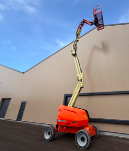 จัดส่งฟรี JLG 450AJ รถกระเช้าบูมแบบดีเซล พร้อมแผงควบคุมแสดงข้อมูลแบบเรียลไทม์ รับน้ำหนักได้ 250 กก. ความสูงยกสูงสุด 16 ม. - Product Image 1