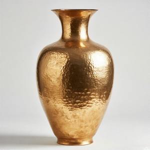 ImperioLine Tarro martillado Opulent Grace Tall Bronce Acabado Diseñador Jarrón de metal Exquisito acento hecho a mano para la decoración del hogar - Product Image 2