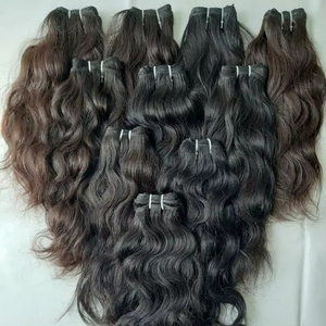 Cheveux Humains Indiens Remy Naturels Doublement Dessinés pour Machine Double Trame Ondulés Bouclés Paquets en Gros - Product Image 1