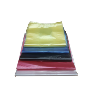 Sac d'emballage en plastique de t-shirt biodégradable de haute qualité pour les magasins de détail et les épiceries expédition rapide - Product Image 1