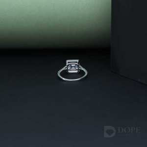 Anillo de compromiso de Halo con corte de cojín para oro fino de 14KT con diseño único para regalo de cumpleaños - Product Image 4