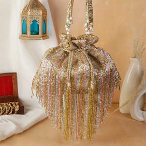 Bolso de Mano Tipo Potli de Diseño Bohemio para Novia, con Lentejuelas Bordadas, Borlas, Cadenas y Cordón, para Regalos de Mehendi y Sangeet - Product Image 2