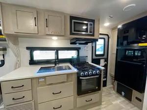 Caravana ligera usada tipo lágrima, mini, cómoda, en venta. - Product Image 5