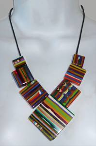 Collar de latón de resina de moda hermoso pulido de la mejor calidad hecho a mano de lujo personalizado para mujeres de la India. - Product Image 2