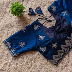 Readymade cousu ethnique Blouse belles demi-manches brodées indien mariée Partywear soie Saree correspondant festival de mariage - Product Image 2