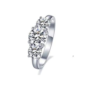 Anillo de boda de moissanita para mujer, bandas de eternidad, anillos de boda de moissanita para mujer, anillo de plata esterlina, banda de aniversario blanca - Product Image 1
