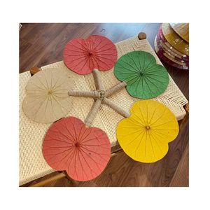 พัดลมมือใบบัวงานฝีมือจากธรรมชาติ - Product Image 1