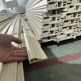 Dewoo 5.6m Moulure décorative en PVC de haute qualité Porte étanche de style moderne Fabricant vietnamien Chambre d'hôtel personnalisée - Product Image 3