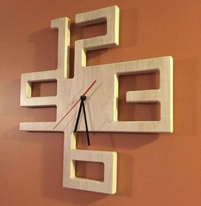 HORLOGE MURALE EN BOIS PERSONNALISÉE LIÉE POUR UNE DÉCORATION MAISON ÉLÉGANTE Corps EN Bambou MODERNE avec Rosh Naturel pour les Occasions de Mariage - Product Image 3