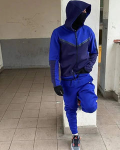 Venta al por mayor de los hombres Casual Jogger Sudadera con capucha chándal conjunto 100% poliéster nuevo diseño personalizado logotipo ropa deportiva - Product Image 1