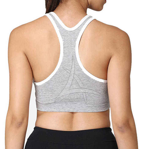 เสื้อชั้นในออกกำลังกายแบบไขว้หลัง ระบายอากาศได้ดี พร้อมสายปรับระดับและรองรับน้ำหนักเบาสำหรับผู้หญิง รับผลิตแบบ OEM พร้อมสกรีนโลโก้ตามสั่ง - Product Image 4