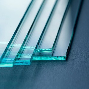 Placa de Vidrio Plano de Alta Claridad con Superficie Pulida, Tamaños de 4-25 mm, 1830x2440 3300x6000 para Cocina, Escaparates, Puertas y Construcción - Product Image 1