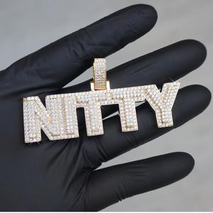 Colgante Hiphop Personalizado con Moissanita Real VVS Corte Princesa, Chapado en Oro, Plata de Ley 925 - Product Image 1