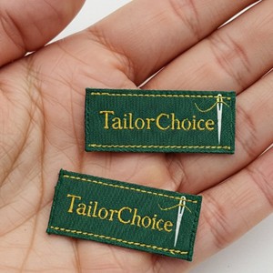 Étiquettes tissées en polyester damassé satiné personnalisées Production rapide pour les vêtements de luxe pour hommes et femmes Rectangle Fine qualité OEM ODM - Product Image 5