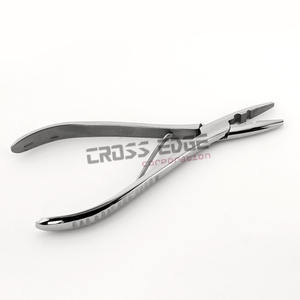 Pince à sertir et à ouvrir les perles de qualité supérieure pour extensions réutilisables Finition polie antirouille Mâchoires de fermeture à double trou Antidérapantes - Product Image 6