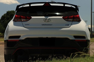 Hyundai Veloster N 2022 con Techo Solar, Faros LED, Cámara Trasera 360, Asientos Eléctricos, Turbo Automático - Product Image 3