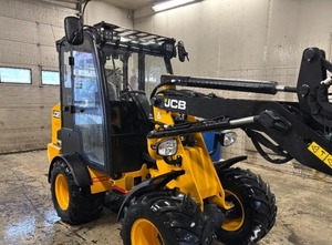 Proveedor de Cargadoras Compactas de Ruedas JCB 403 Plus con Certificación CE — Envío Rápido a Compradores de la UE - Product Image 5