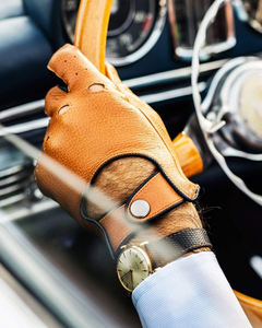 Guantes de conductor de cuero para hombres de alto rendimiento Guantes de conducción de cuero de dedo completo de estilo clásico de alta calidad con diseño personalizado - Product Image 3