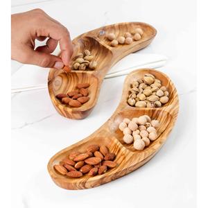 Plat de service rustique fait à la main de qualité supérieure accessoire de cuisine en bois d'olivier écologique de haute qualité plat gravé pour les fêtes - Product Image 1