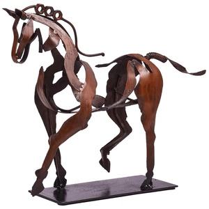 Sculpture de cheval en métal de créateur, centre de table artistique moderne, fabriqué à la main, décoration de luxe captivante - Product Image 1