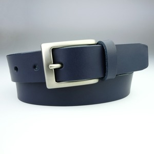 Ceinture en cuir fait à la main de style vintage pour un look classique Ceinture en cuir véritable pour hommes avec un design réversible de CRAFT ZONE EXPORT - Product Image 1