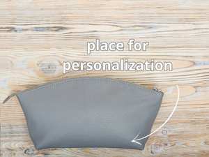 Bolsa de viaje impermeable de alta calidad para neceser con cierre de cremallera Logotipo personalizado Bolsa de cosméticos de piel sintética de lujo para hombres - Product Image 4