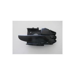 Manija Interior de Puerta Delantera Derecha Negra para Hyundai Elantra 2002-2003 (Hushan)-OEM 826202D000Ca Tst1 - Product Image 1