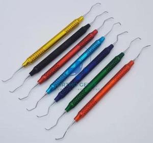 Ortho Genix Instruments d'obturation dentaire composite pour ensemble de sources d'alimentation manuelles Kit en acier satiné Certification CE 2 ans - Product Image 5