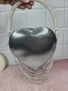 Beautiful Shimmering Fabric Heart Clutch Bags New High Quality Material <b>Handbag</b> <b>for</b> Evening Bag Party Gift Bags <b>for</b> Women - Product Image 4